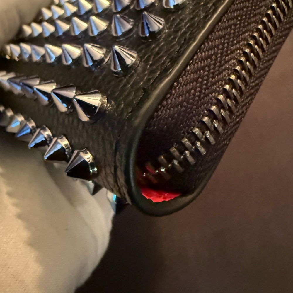 🔥Christian Louboutin purse Panettone Wallet Spike Studs Zip Around🔥 - Picture 10 of 15